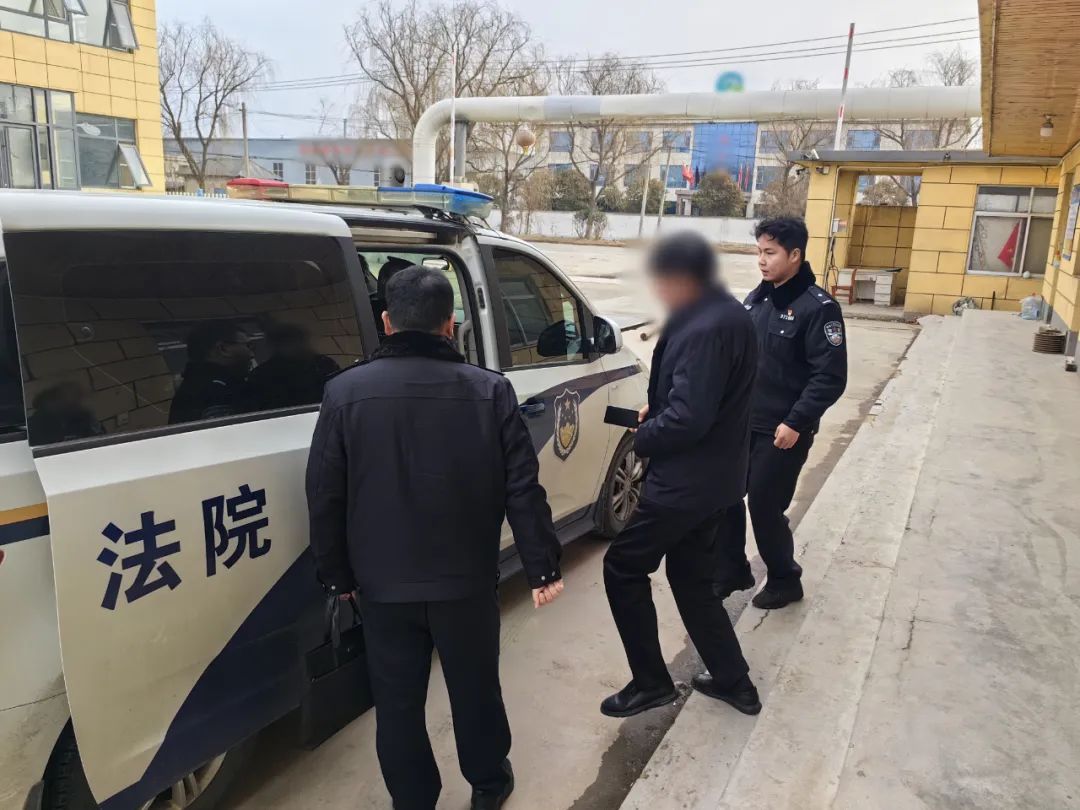 直击现场！凌晨，临沂多人被拘传！